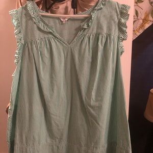 Size 2x Cute sleeveless top
